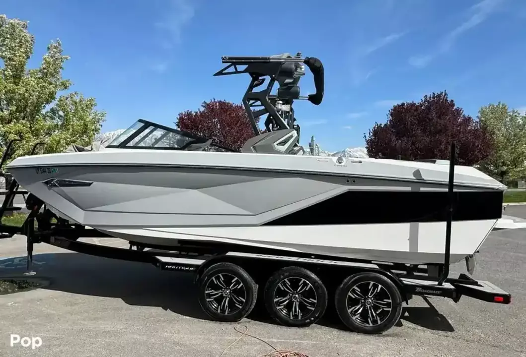 Super Air Nautique G23