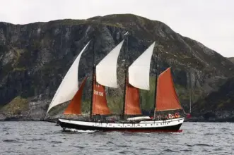 Thumbnail von Tall Ship Three Masted Gaff Schooner