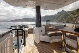 Thumbnail von Azimut 60