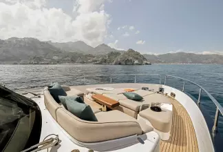 Thumbnail von Azimut 60