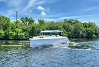 Thumbnail von Axopar 45 XC Cross Cabin