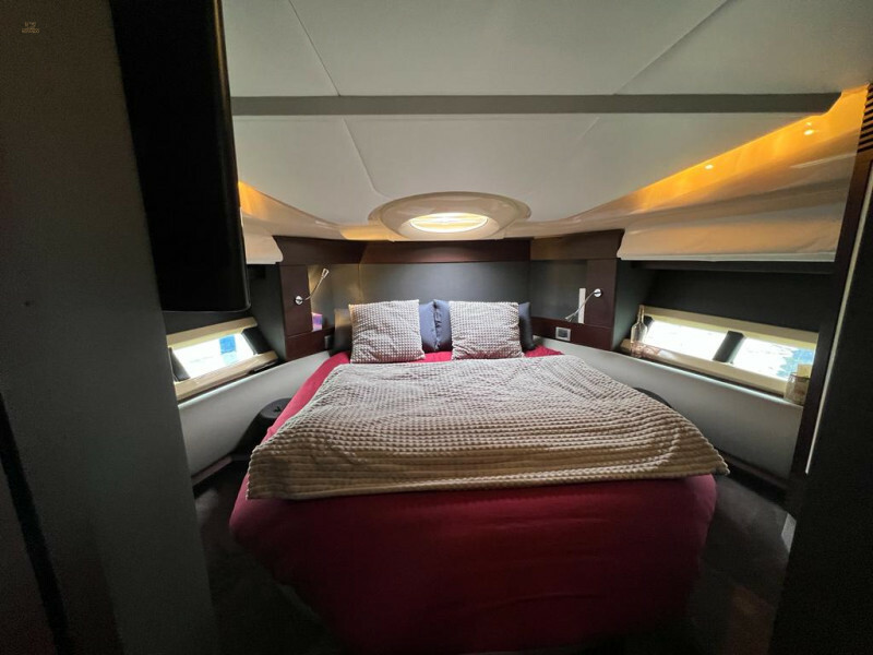 Thumbnail von AZIMUT 43 S