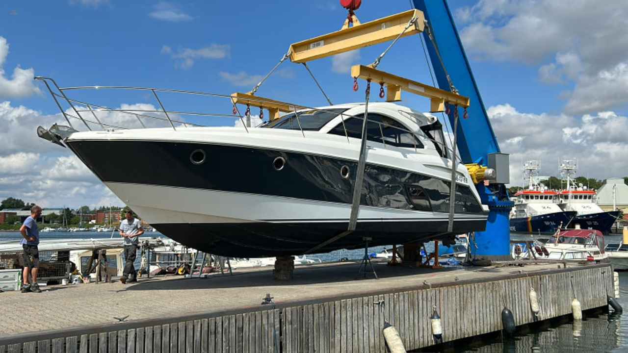 BENETEAU MONTE CARLO 42 HT