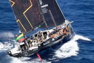 Thumbnail von CONSORTIUM OF BOATYARDS Volvo Ocean 65 AMBERSAIL 2