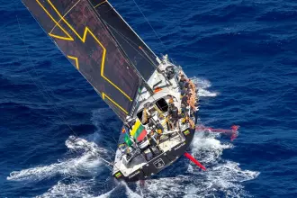 Thumbnail von CONSORTIUM OF BOATYARDS Volvo Ocean 65 AMBERSAIL 2