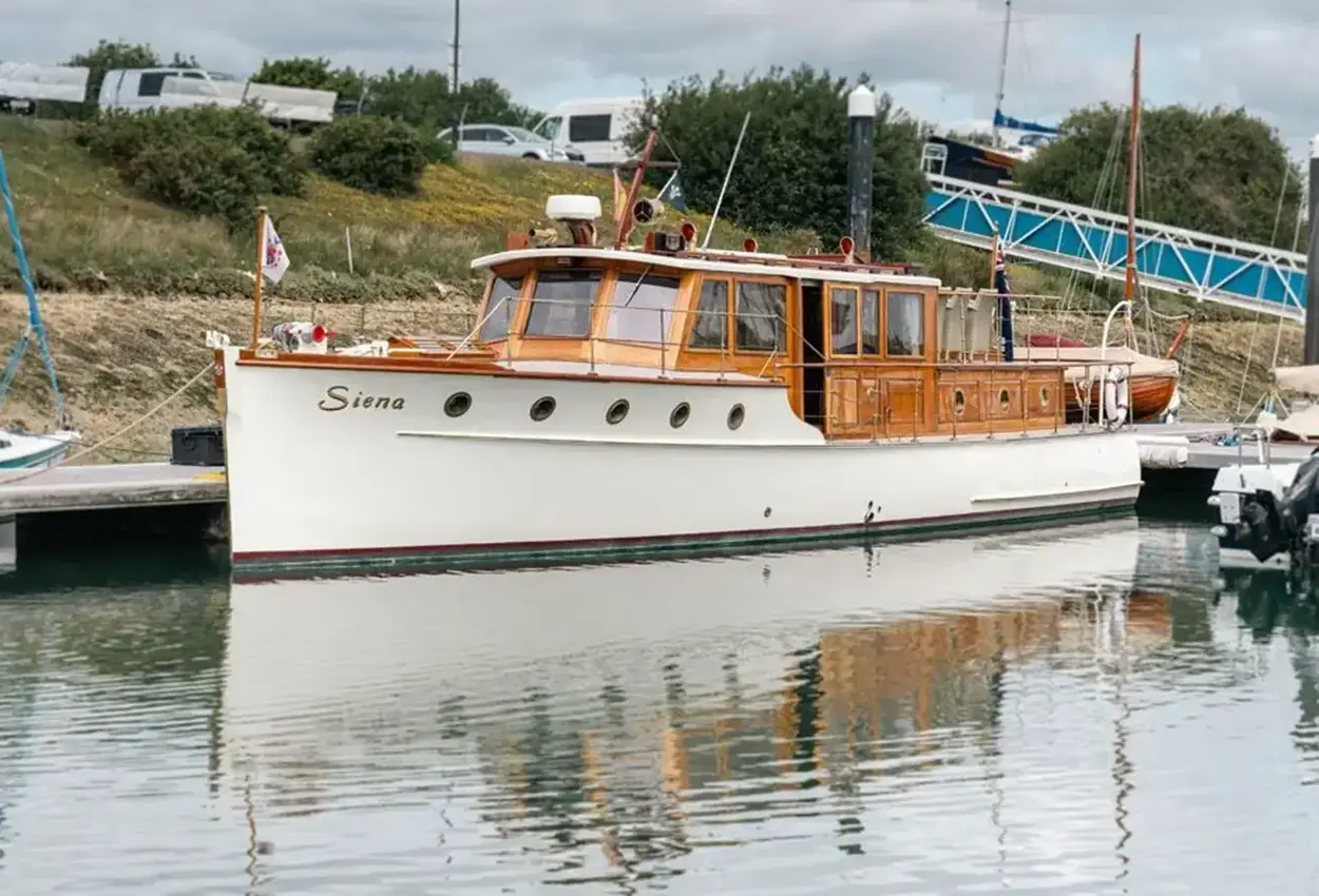 Thumbnail von Custom Penn-Jersey Commuter Motor Yacht SIENA