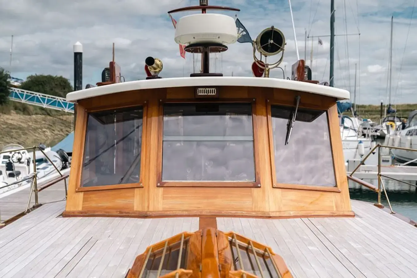 Thumbnail von Custom Penn-Jersey Commuter Motor Yacht SIENA