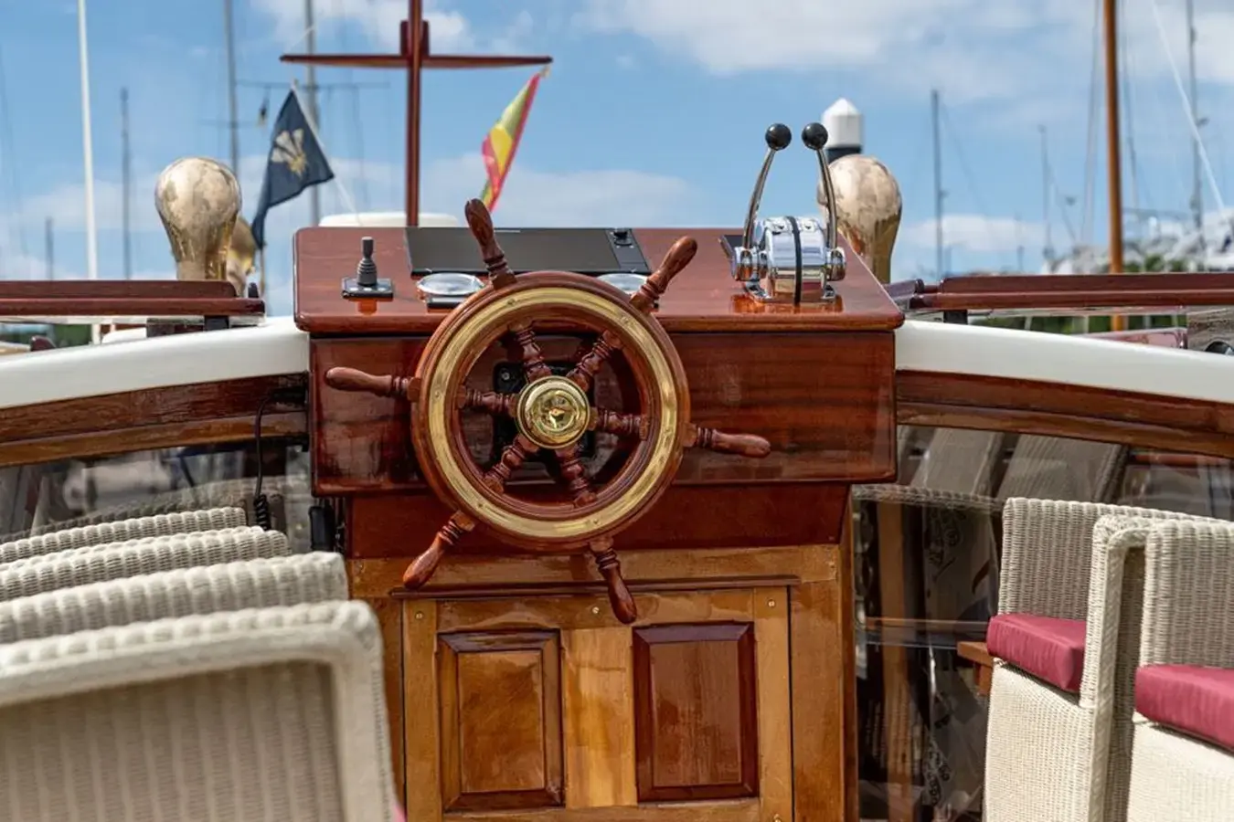 Thumbnail von Custom Penn-Jersey Commuter Motor Yacht SIENA