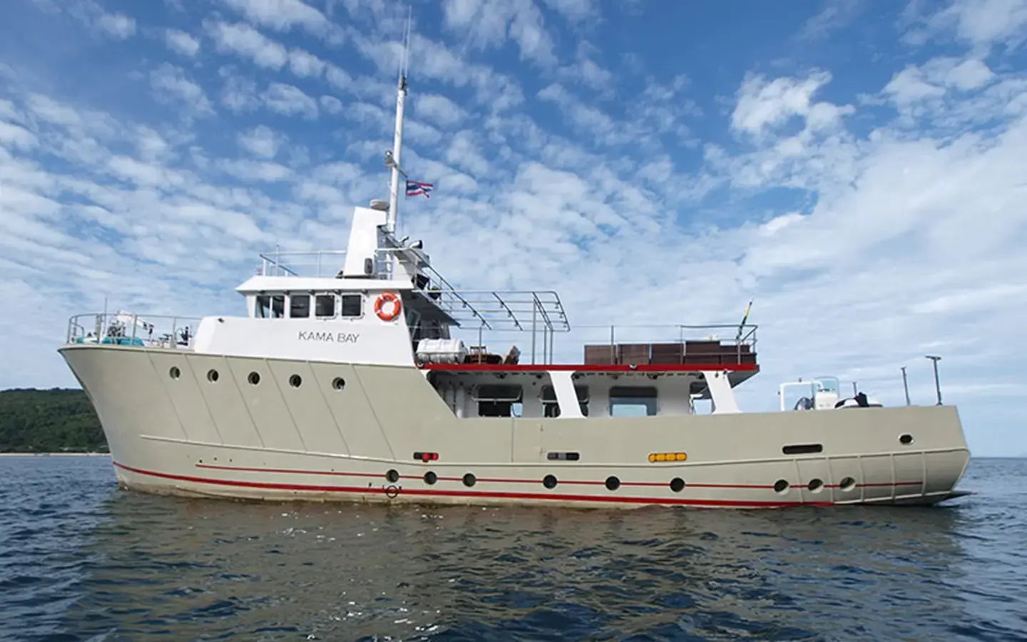 RICHARD LOWESTOFT 86 KAMA BAY