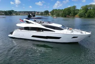 Sunseeker 86 Yacht SALIVITI