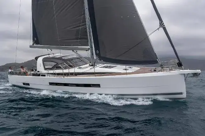 Jeanneau Yachts 55