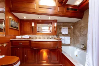 Thumbnail von Royal Huisman 132 ANAKENA