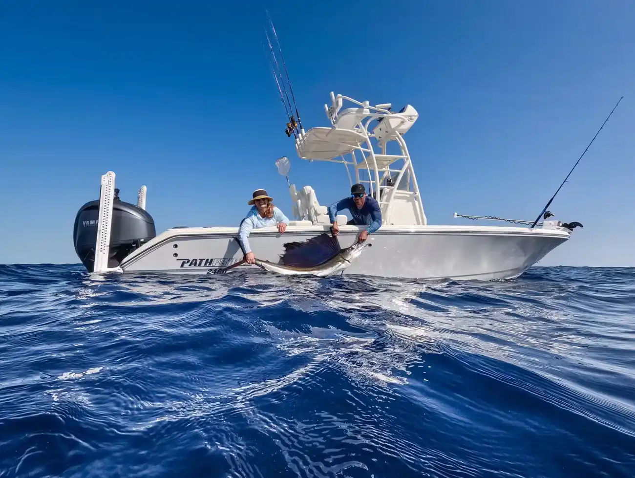 Thumbnail von Pathfinder 2400 Open