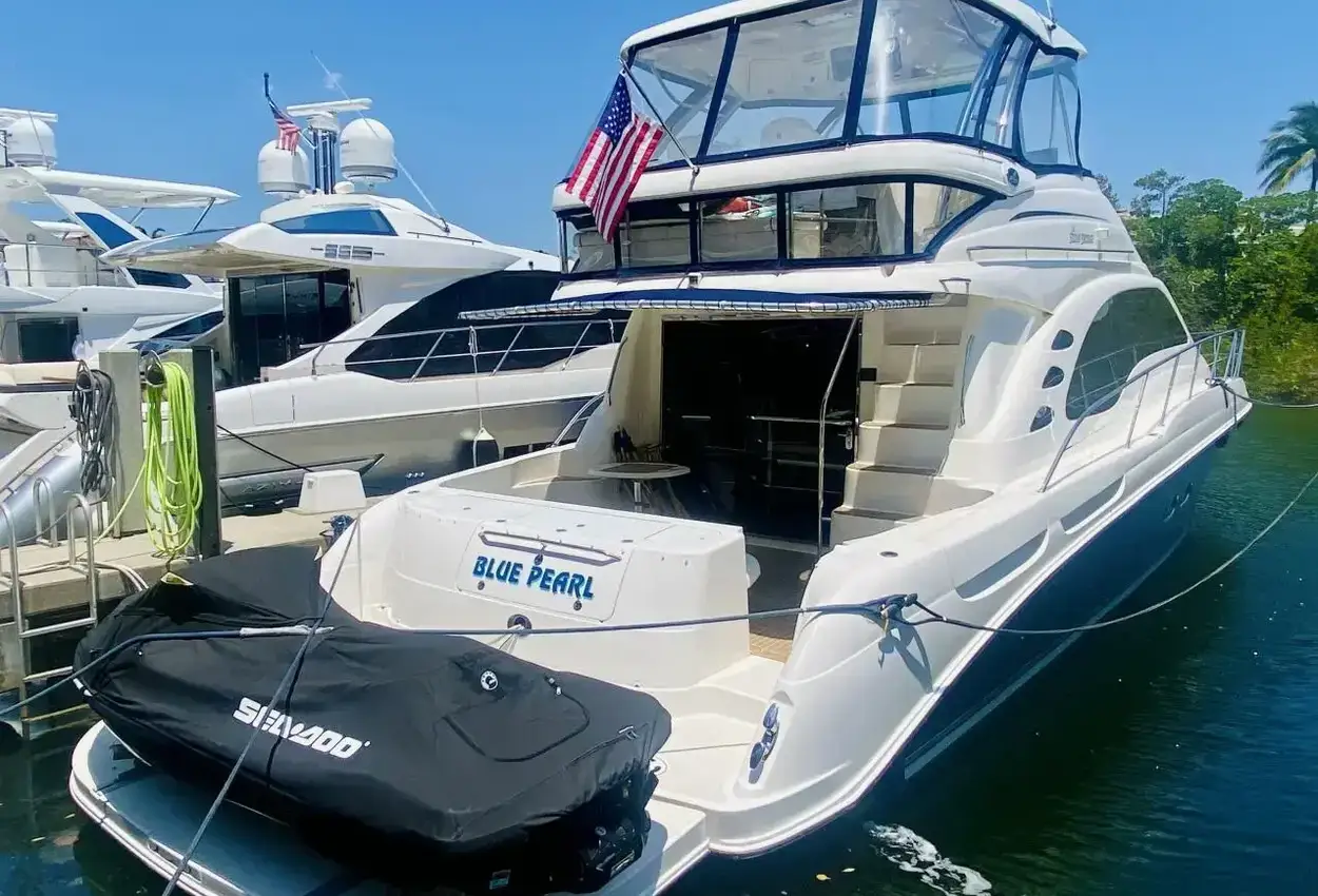 Sea Ray 580 Sedan Bridge Blue Pearl