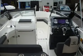 Thumbnail von Parker 690 Bowrider