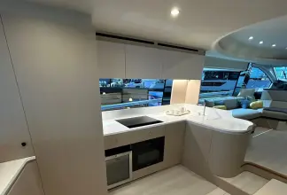 Thumbnail von Azimut 68