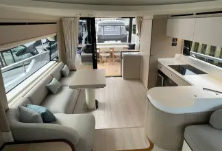 Thumbnail von Azimut 68