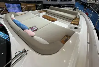 Thumbnail von Azimut 68