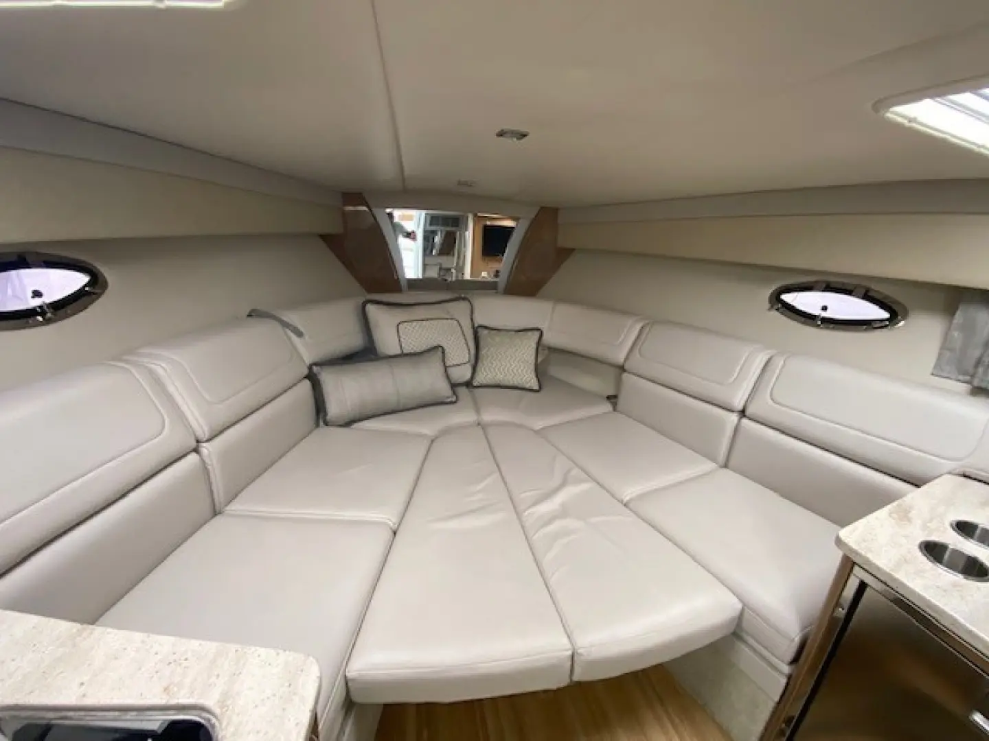 Thumbnail von Formula 350 Crossover Bowrider