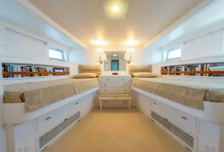 Thumbnail von Trumpy 	Fantail Houseboat BERNADETTE