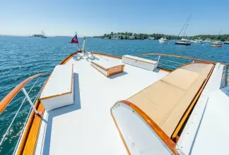 Thumbnail von Trumpy 	Fantail Houseboat BERNADETTE