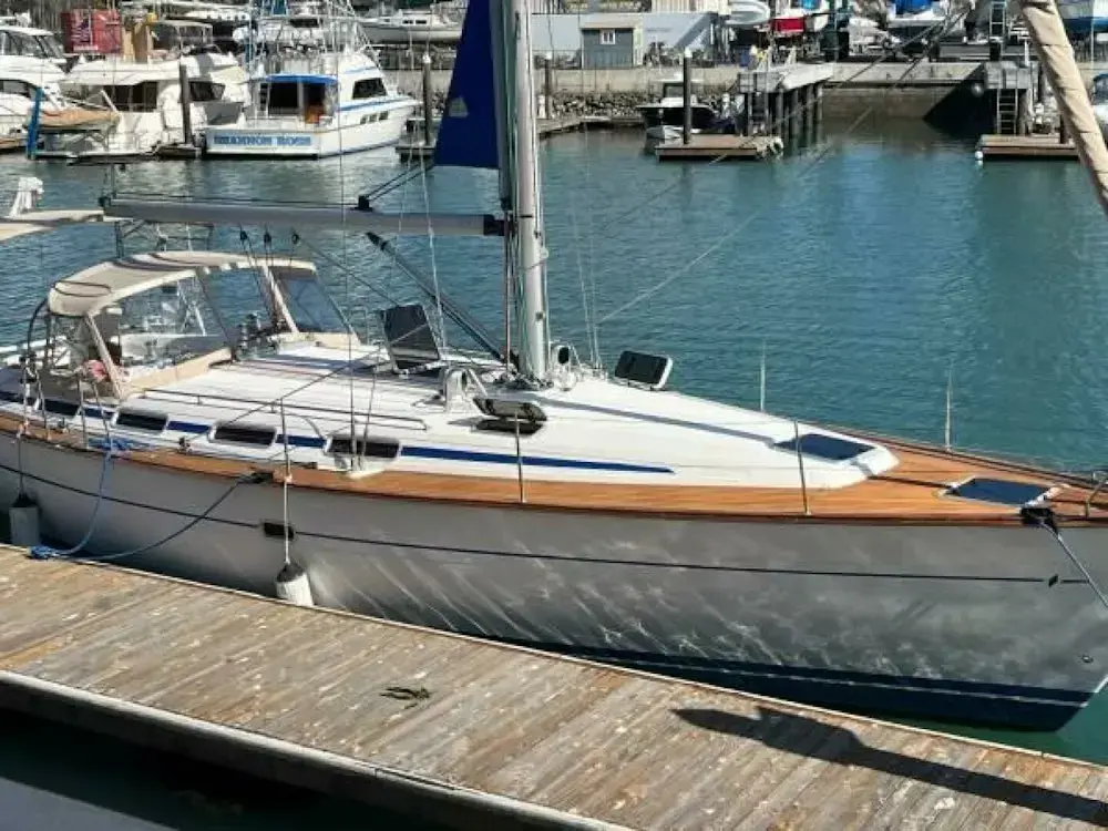 Bavaria 42