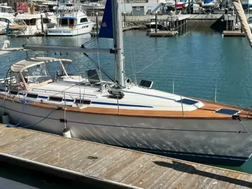 Bavaria 42
