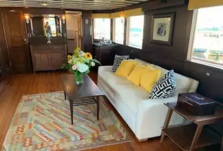 Thumbnail von Trumpy Raised Pilot House  Timeless