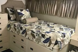 Thumbnail von Huckins Linwood ELUSIVE