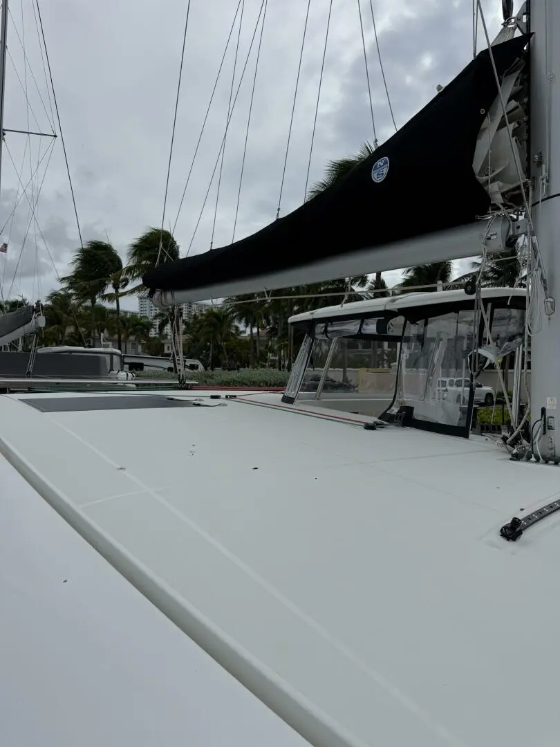 Thumbnail von Lagoon 42 JELLIBLU