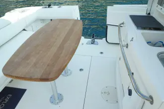 Thumbnail von Boston Whaler 370 Outrage EXPLORER II