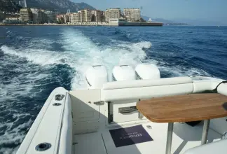 Thumbnail von Boston Whaler 370 Outrage EXPLORER II