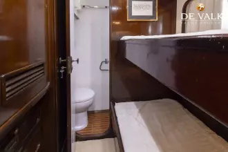 Thumbnail von Laurent Giles 16,45