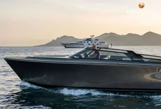 Thumbnail von Reborn 38 Bowrider