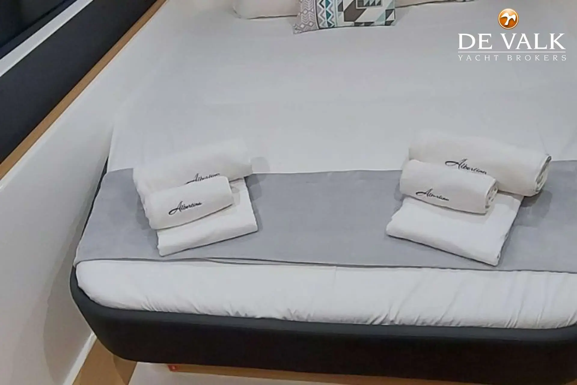 Thumbnail von Dufour Catamaran 48