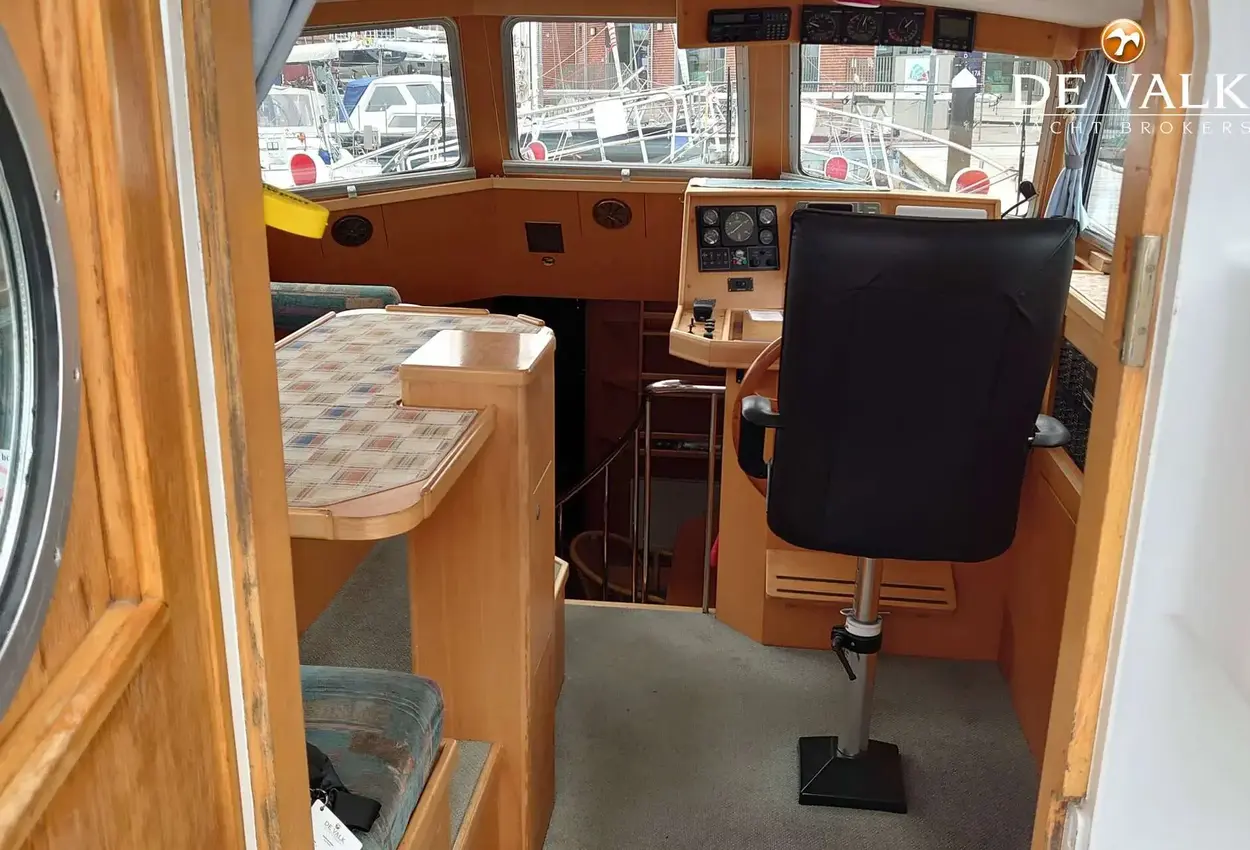 Thumbnail von Pilot 44