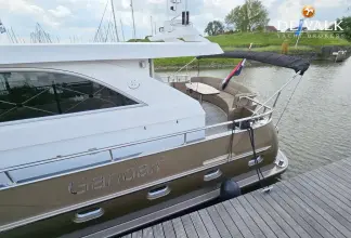 Thumbnail von Van Den Hoven Executive 1700