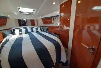 Thumbnail von Sealine F37 Moira