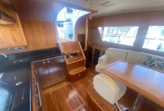 Thumbnail von Trader 42 Kukup Lady