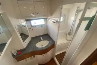 Thumbnail von Trader 42 Kukup Lady