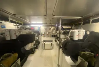 Thumbnail von Trader 42 Kukup Lady