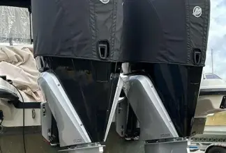 Thumbnail von Boston Whaler 270 Vantage