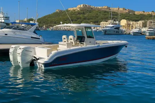 Boston Whaler 330 Outrage