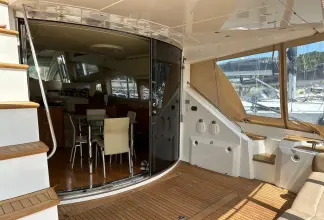 Thumbnail von Sealine T60 LILLY B