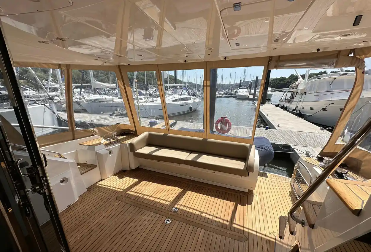 Thumbnail von Sealine T60 LILLY B