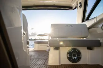 Thumbnail von Sea Ray 320 Sundancer Außenborder
