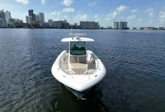 Thumbnail von Boston Whaler 350 Outrage T/T HANNAH