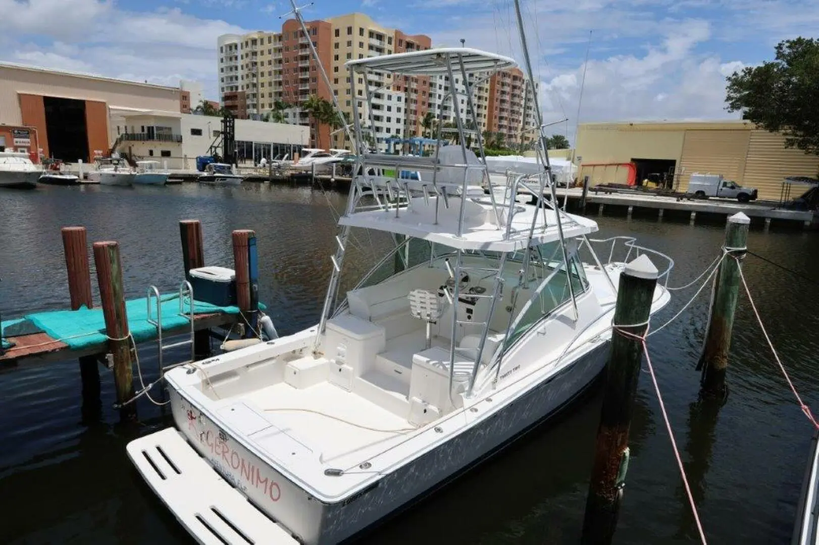 Luhrs 32 Open Geranomo
