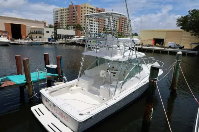 Luhrs 32 Open Geranomo