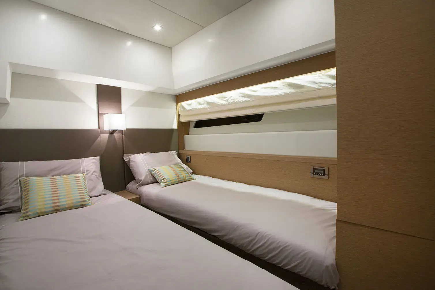 Thumbnail von Prestige 560